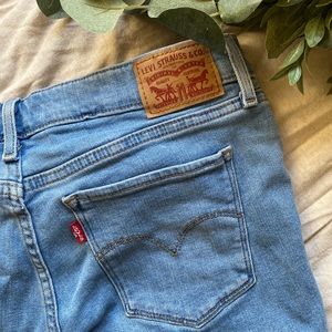 Levi jeans